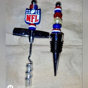 Corkscrew and Wine Stopper Set